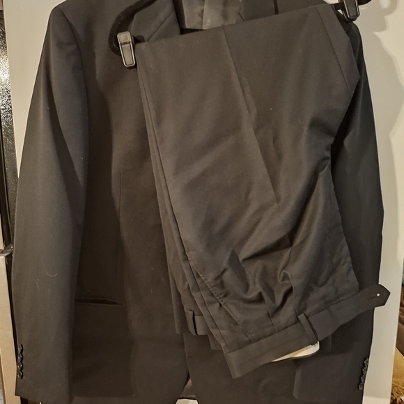 Richard Harris Men's Black Classic Suit Jacket with Notched Lapels - Picture 14 of 14